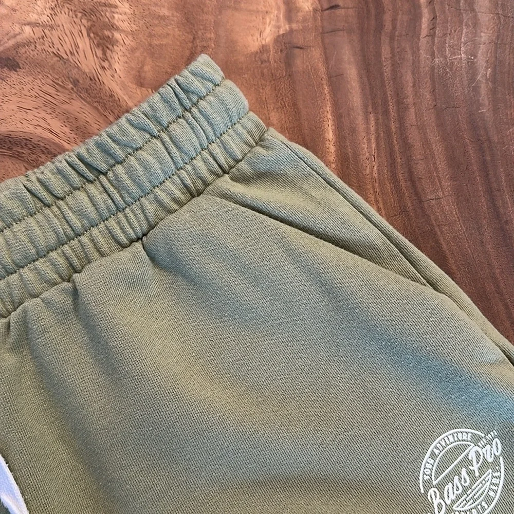 Bass Pro Shops Green Lounge Shorts